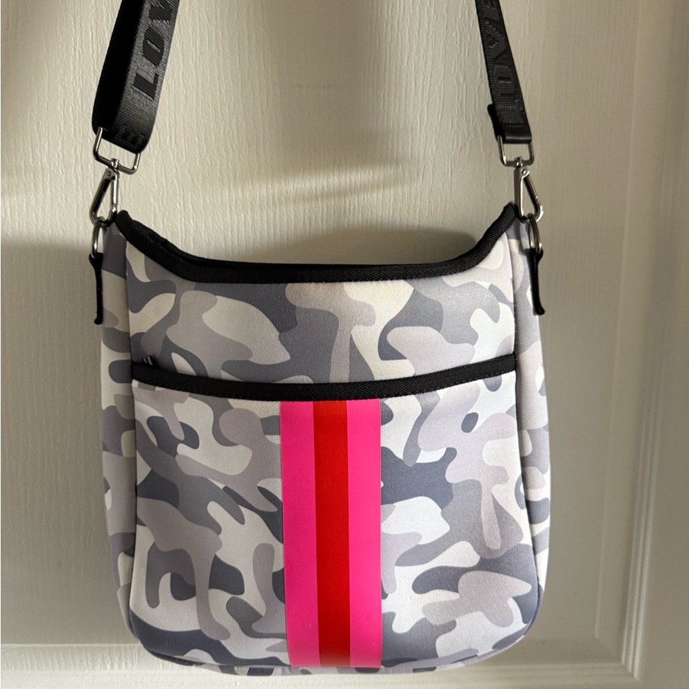 Haute Share Light Camo Crossbody!!!
